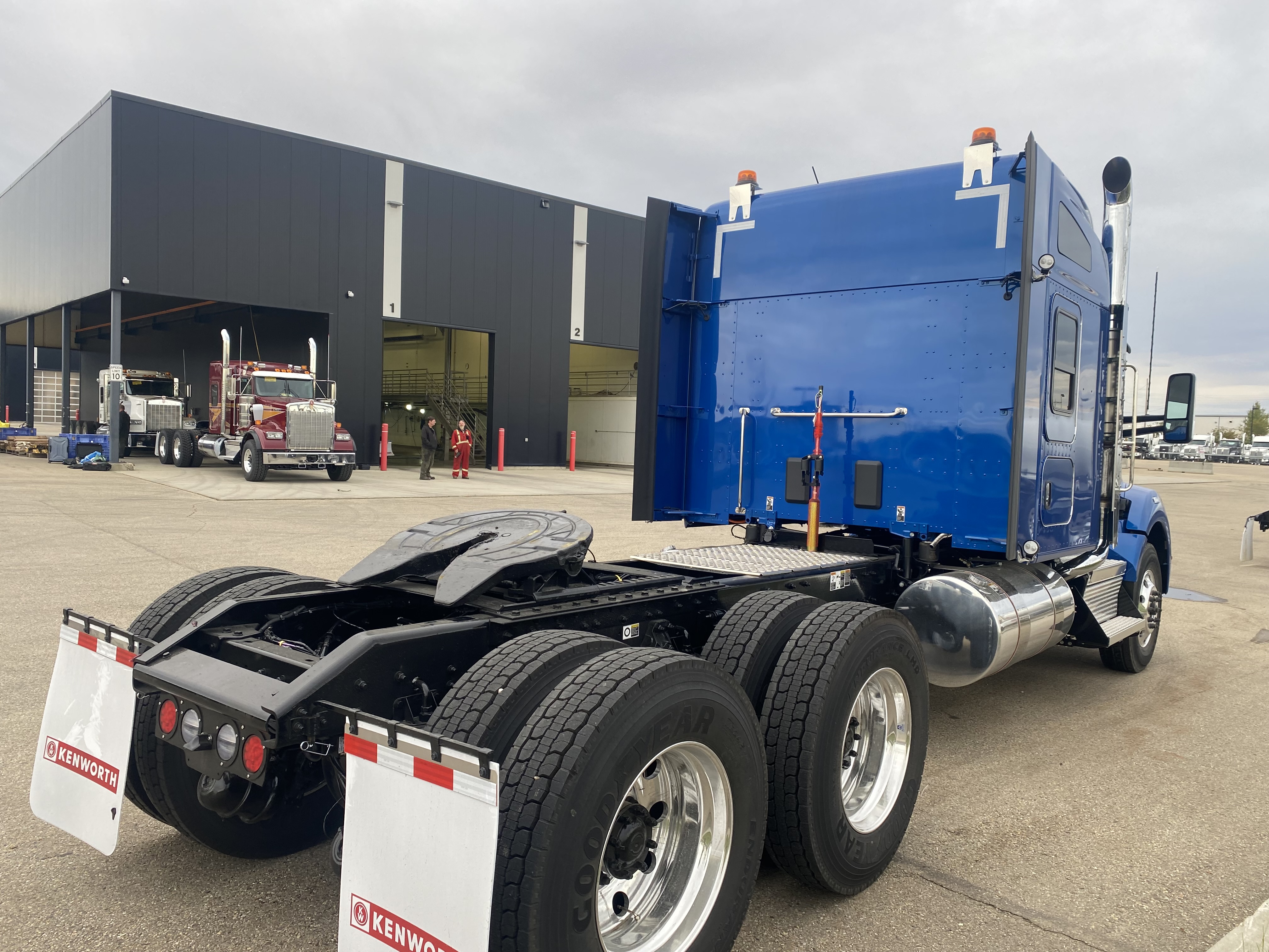 KENWORTH T880 #SJ999669